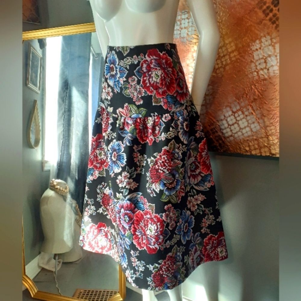 Zara Brocade Jacard Floral Full Midi Skirt